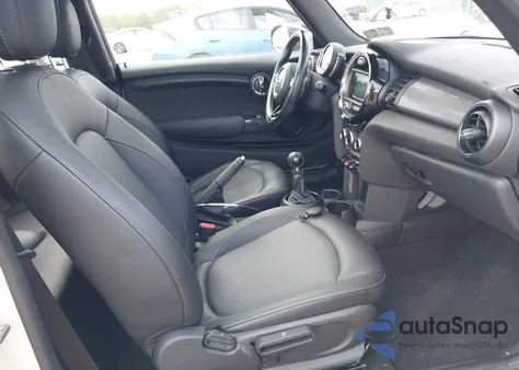 2019 Mini Hardtop Oxford Edition из США, поврежденный, VIN WMWXP5C51K2D72517